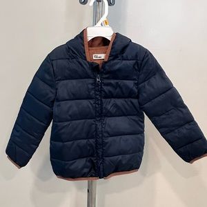 Packable puffer jacket
